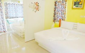 ฮอลแลนด์ รีสอร์ท ภูเก็ต (SHA Extra Plus)